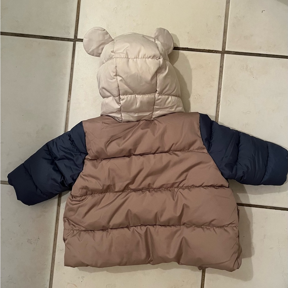 Old Navy Baby Puffer Jacket with Bear Ears - Picture 4 of 4